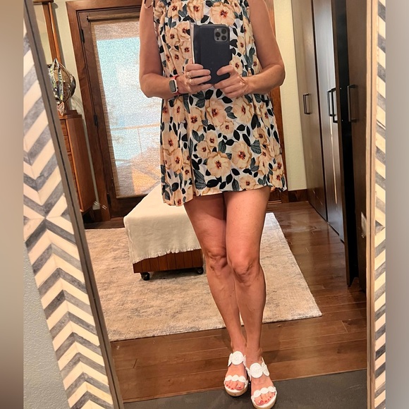 Show me your MUMU top/dress shoulder tie with floral design NWT- size M - Picture 5 of 7